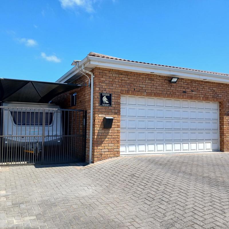 4 Bedroom Property for Sale in Protea Heights Western Cape